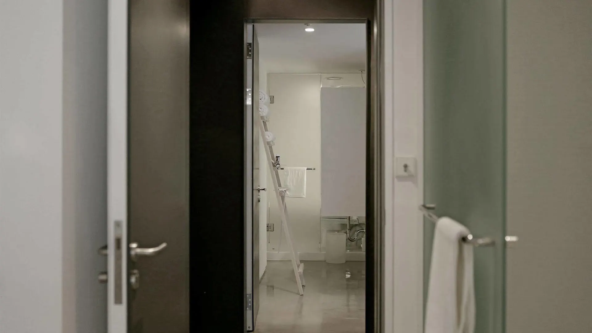 ** Hotel Small House Big Door Seoul Südkorea